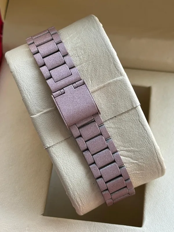 Pink_Metal_Analog_Watch_for_Women