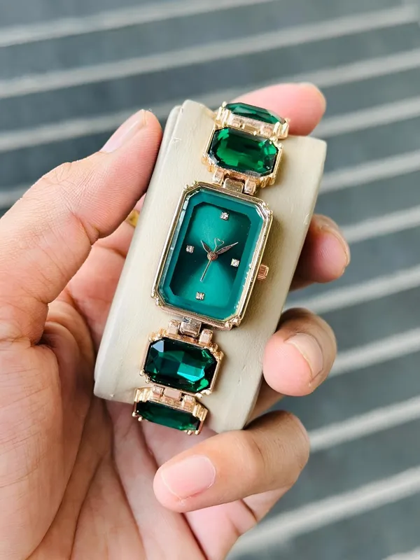 Green_Rose_Gold_Tone_Rectangular_Bracelet_Watch_for_Women