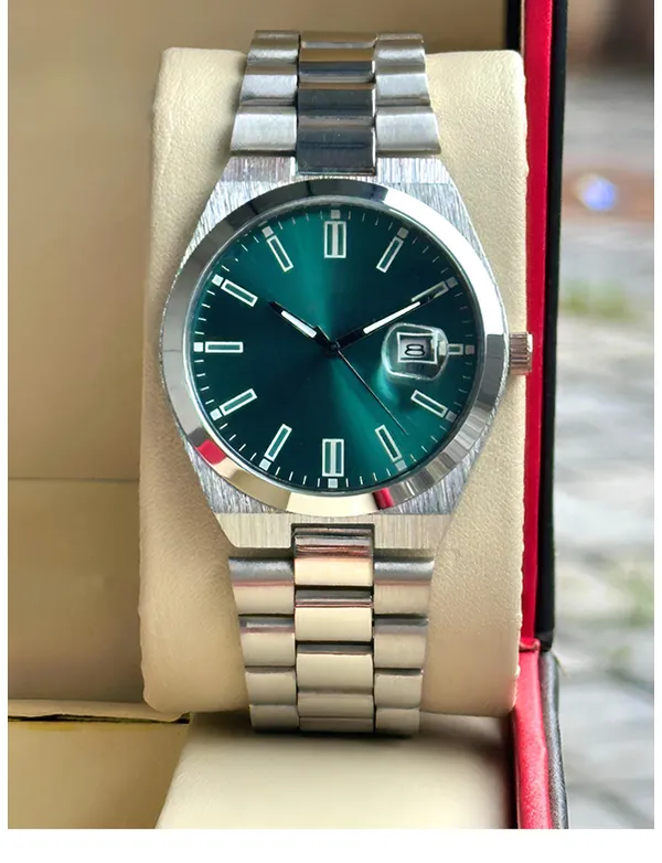 Silver_Metal_Bracelet_Analog_Watch_for_Men