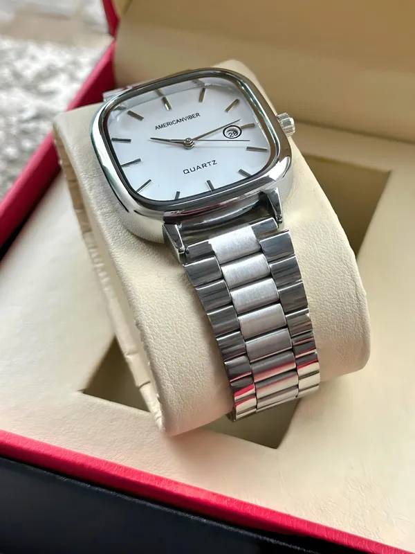 Silver_Metal_Analog_Watch_for_Unisex