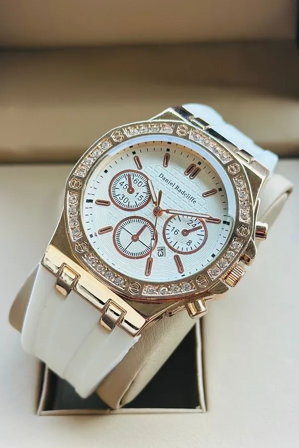 White_Silicone_Chronograph_Watch_for_Men