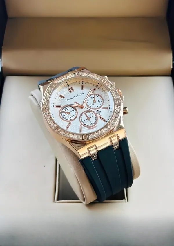 Rose_Gold_Silicone_Strap_Chronograph_Watch_for_Men