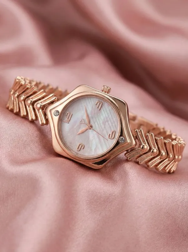 Rose_Gold_Metal_Analog_Watch_for_Women