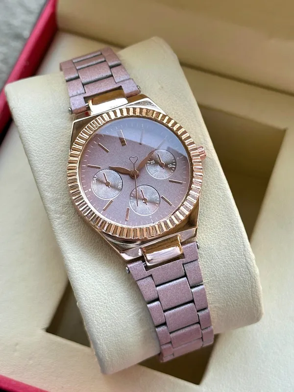Pink_Metal_Analog_Watch_for_Women
