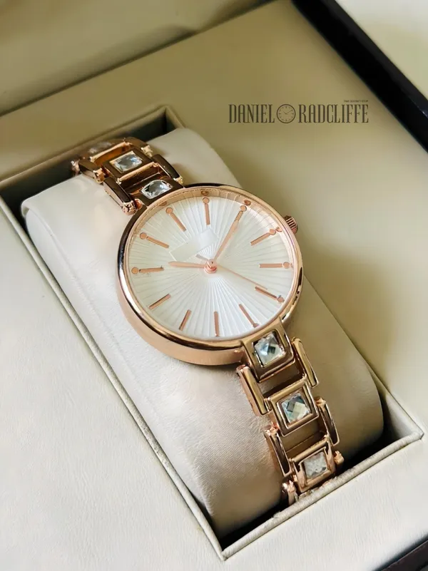 Gold_Tone_Analog_Bracelet_Watch_for_Women