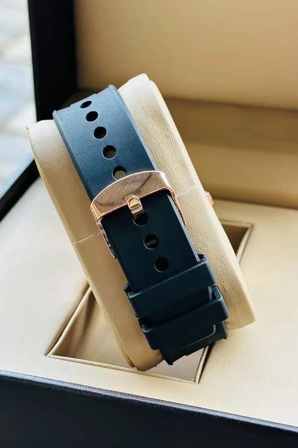Gold_Tone_Silicone_Chronograph_Watch_for_Men
