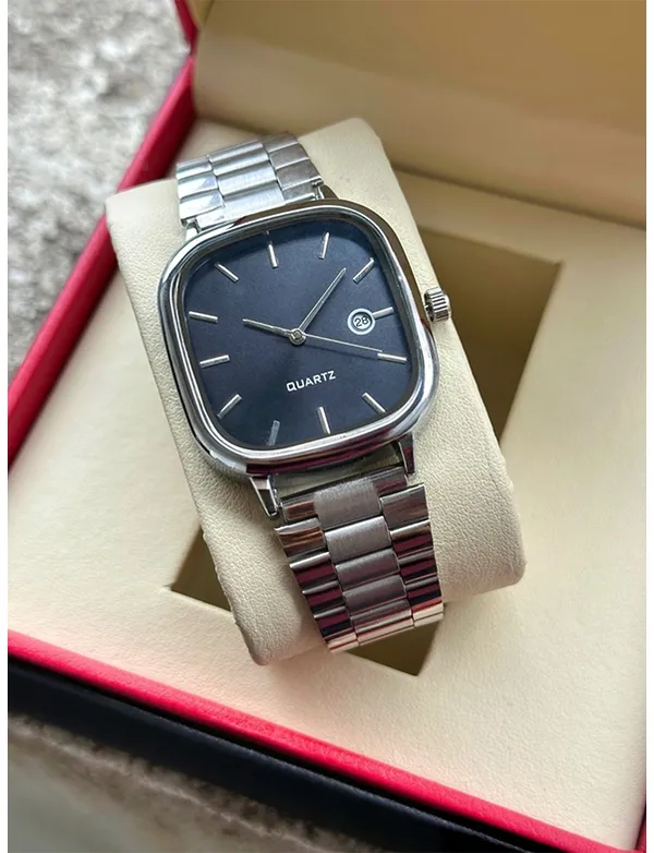 Silver_Metal_Bracelet_Quartz_Watch_With_Black_Square_Dial