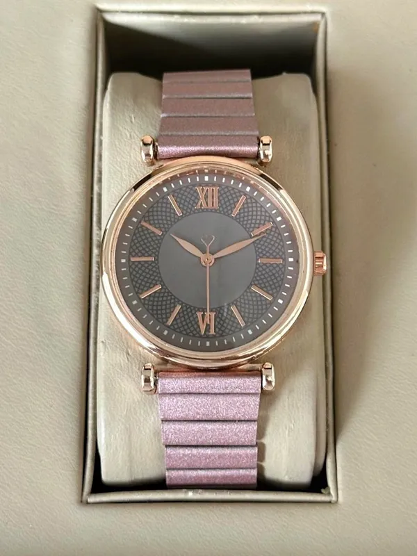 Pink_Metal_Analog_Watch_for_Women
