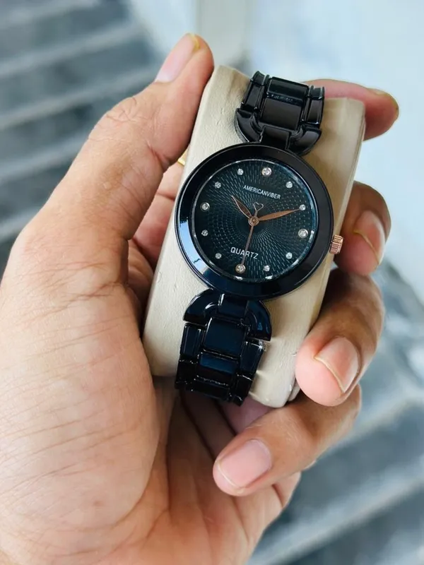 Black_Metal_Analog_Watch_for_Women