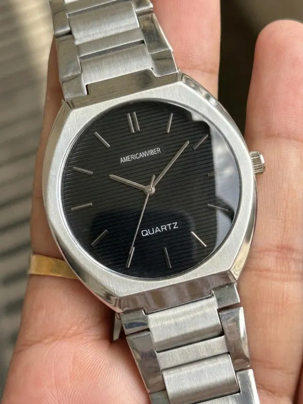 Silver_Metal_Analog_Watch_for_Men