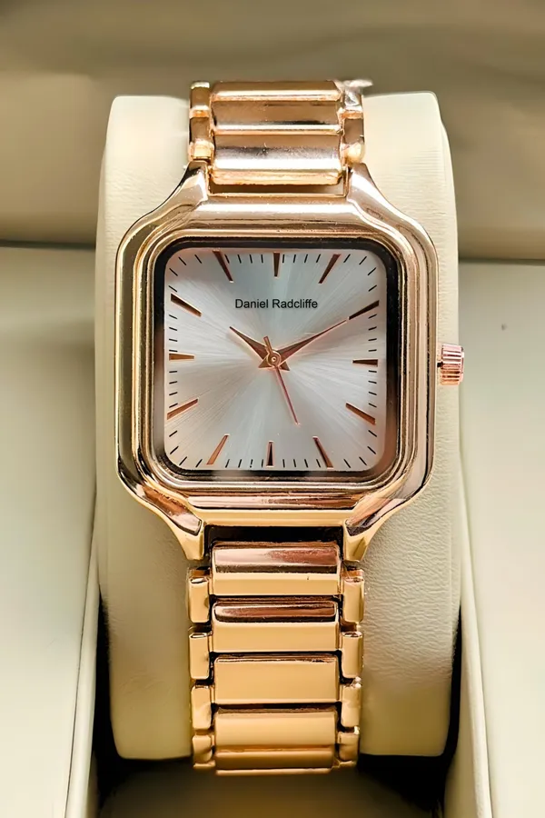 Rose_Gold_Metal_Square_Dial_Watch_for_Men_And_Women