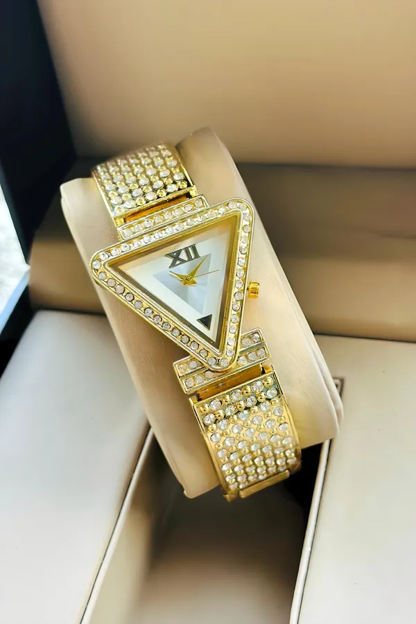 Gold_Tone_Crystal_Embellished_Analog_Watch_for_Women