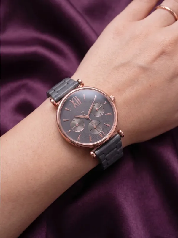 Black_Metal_Multidial_Watch_for_Adults