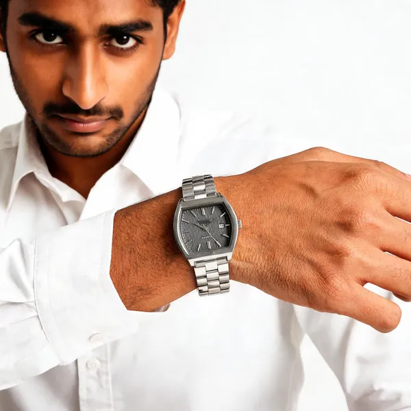 Silver_Stainless_Steel_Black_Dial_Analog_Watch_For_Men