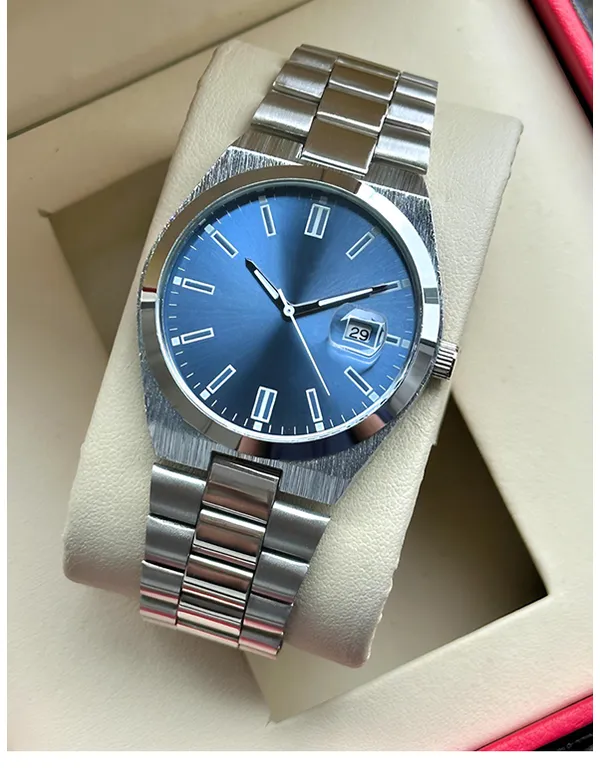 Silver_Metal_Analog_Watch_for_Men