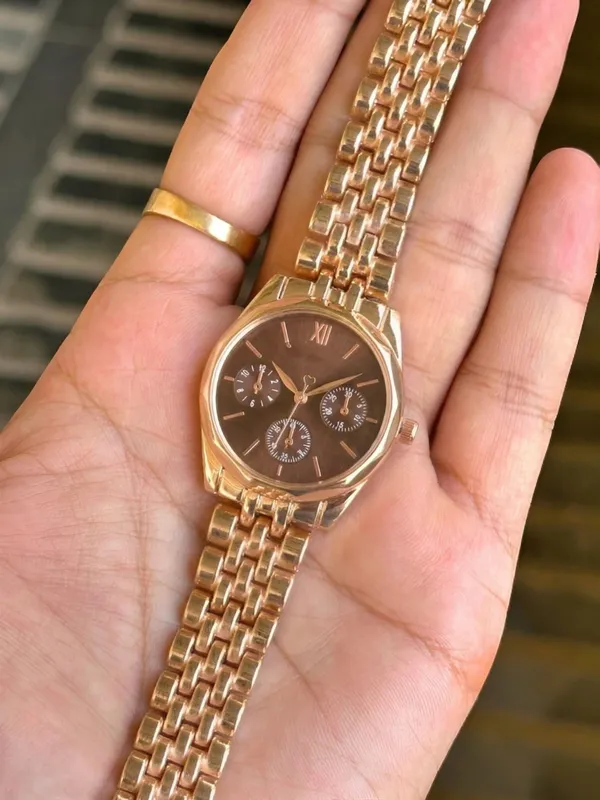 Rose_Gold_Analog_Link_Bracelet_Watch_With_Brown_Dial