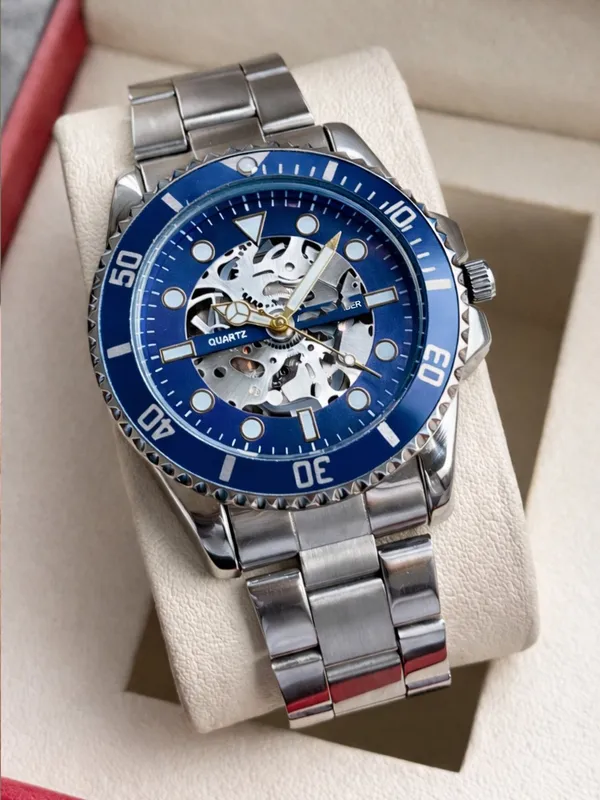 Silver_Metal_Quartz_Analog_Watch_for_Men