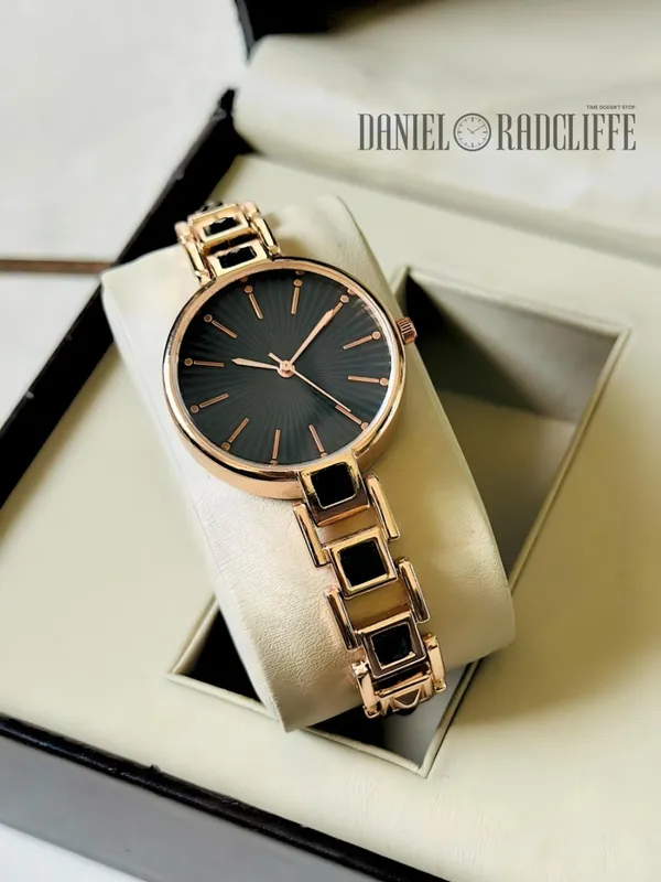 Gold_Tone_Analog_Watch_for_Women
