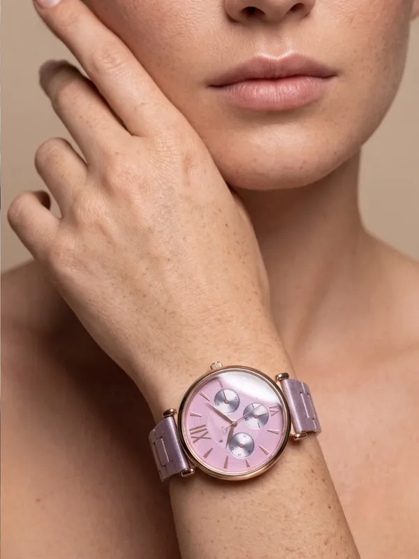 Pink_Metal_Analog_Wristwatch_for_Women