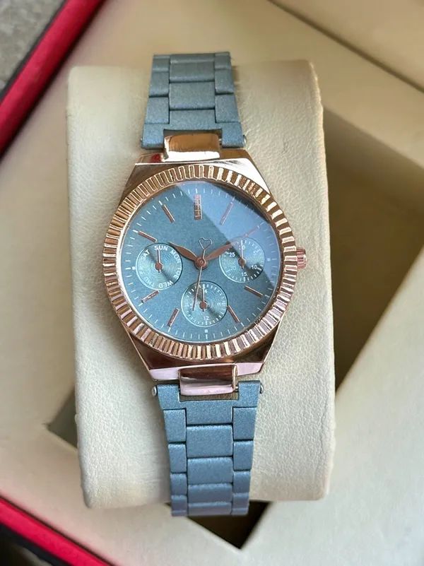 Blue_Stainless_Steel_Analog_Chronograph_Watch_for_Adults