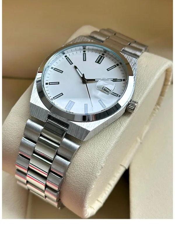 Silver_Metal_Analog_Watch_for_Men