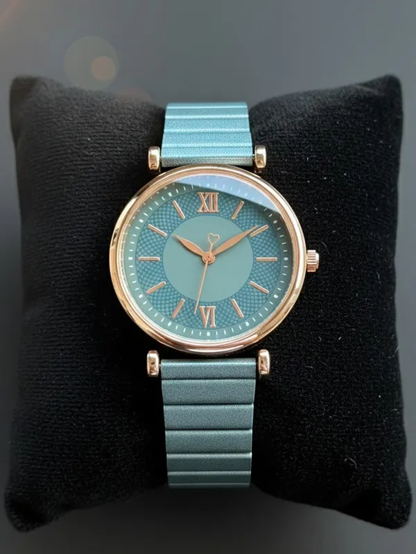 Blue_Metal_Analog_Watch_for_Women