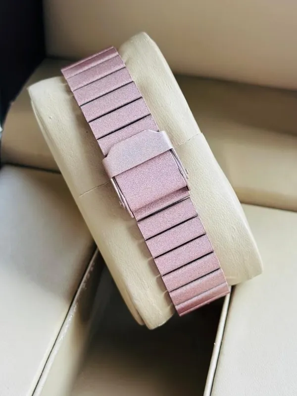 Pink_Metal_Analog_Watch_for_Women