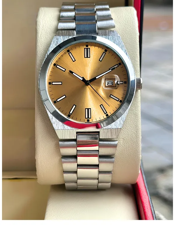 Silver_Metal_Gold_Dial_Analog_Watch_for_Men