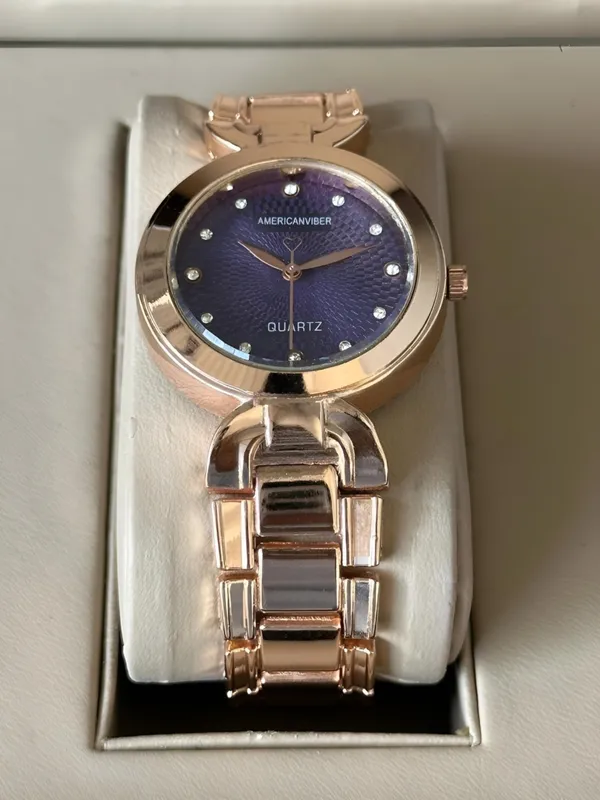 Rose_Gold_Metal_Bracelet_Quartz_Watch_for_Women