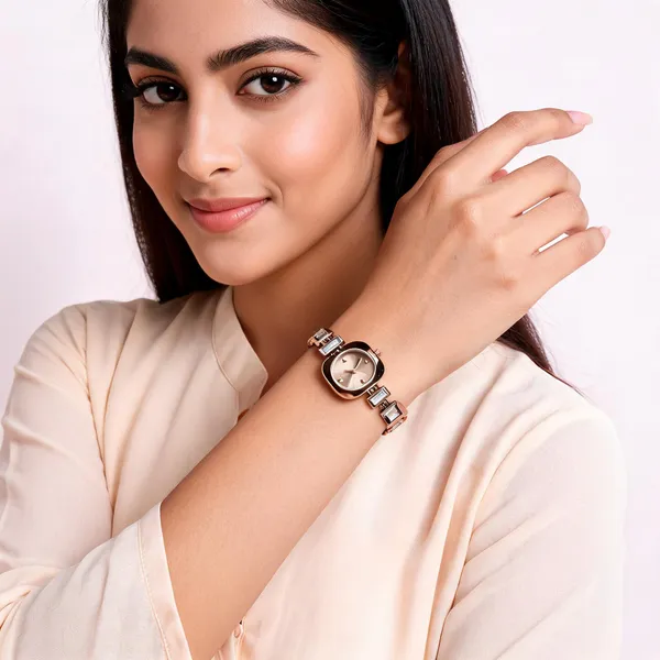 Rose_Gold_Stainless_Steel_Geometric_Link_Bracelet_Analog_Watch_For_Women