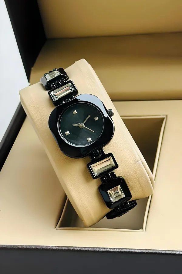 Black_Analog_Bracelet_Watch_for_Women