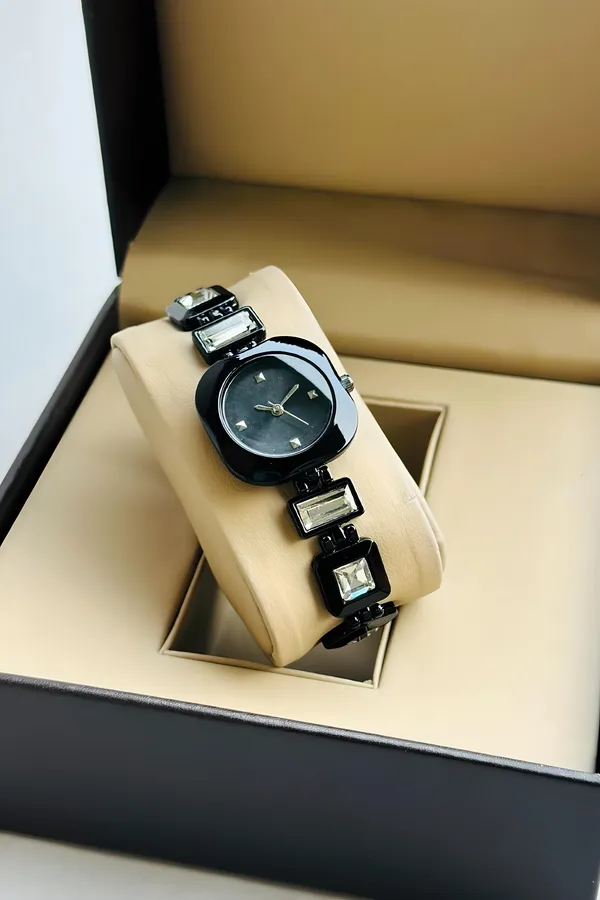 Black_Analog_Bracelet_Watch_for_Women