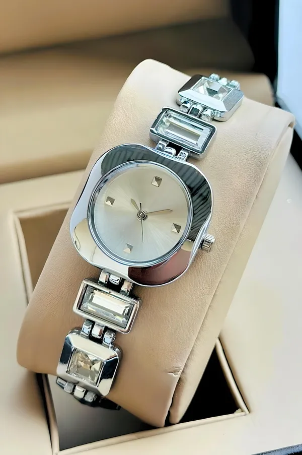 Silver_Metal_Analog_Watch_for_Women