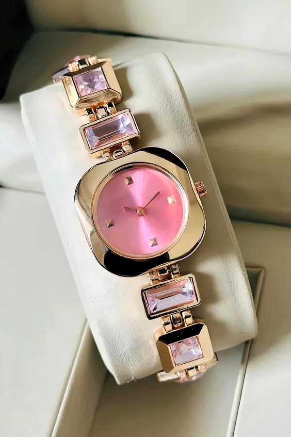 Rose_Gold_Analog_Bracelet_Watch_for_Women