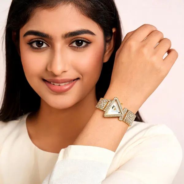 Gold_Stainless_Steel_Crystal_Triangle_Dial_Analog_Watch_For_Women