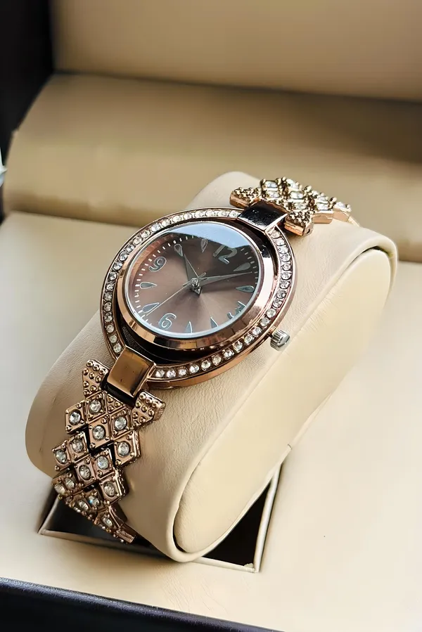 Rose_Gold_Stainless_Steel_Crystal_Bezel_Bracelet_Analog_Watch_For_Women