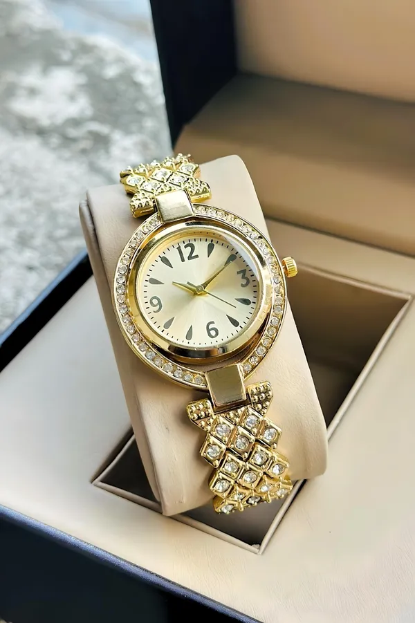 Gold_Tone_Embellished_Analog_Bracelet_Watch_for_Women
