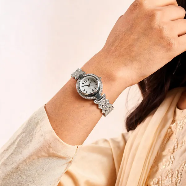 Silver_Stainless_Steel_Stone_Studded_Bracelet_Analog_Watch_For_Women