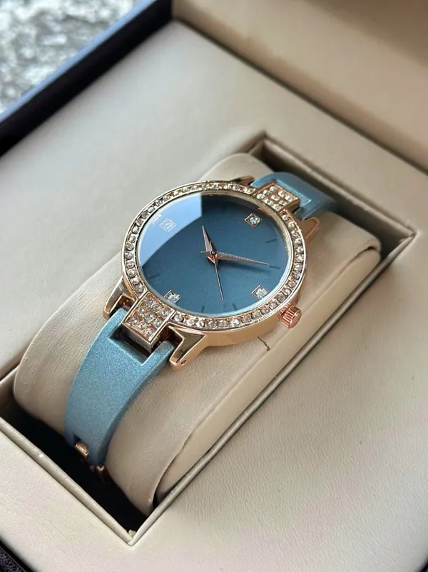 Blue_Leather_Analog_Watch_for_Women
