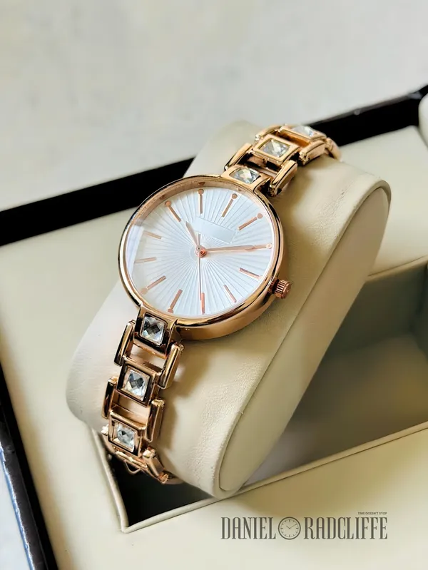 Gold_Tone_Analog_Bracelet_Watch_for_Women