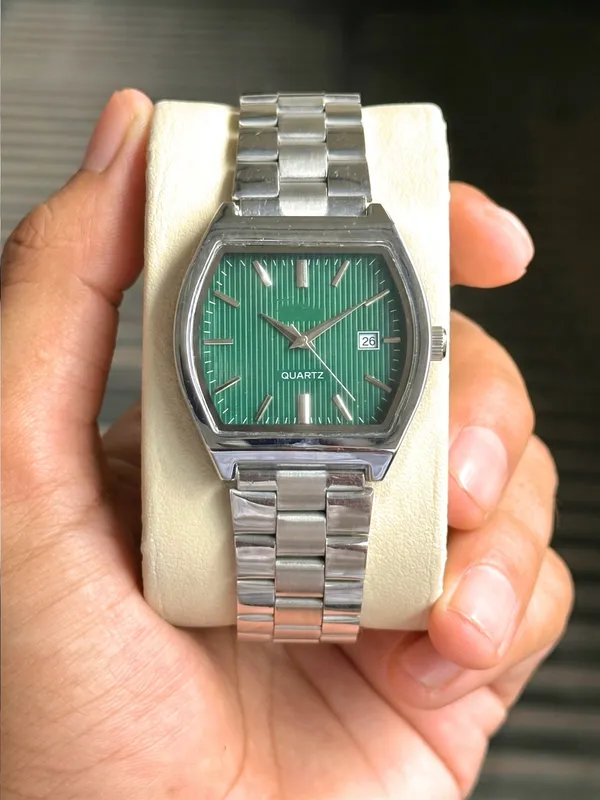 Green_Metal_Analog_Quartz_Watch_for_Men
