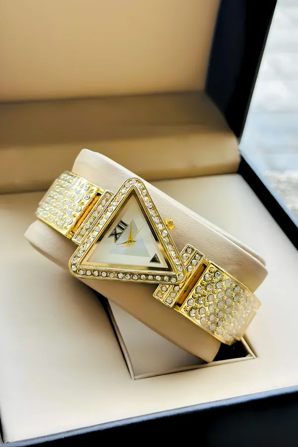 Gold_Tone_Crystal_Embellished_Analog_Watch_for_Women