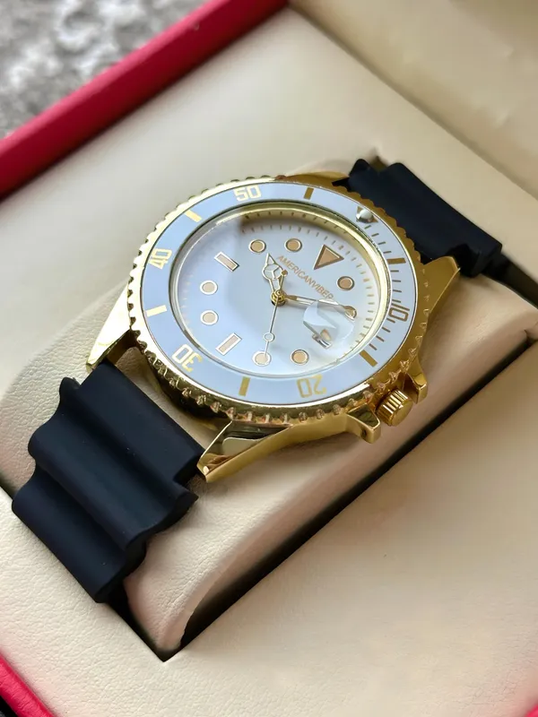 Gold_Silicone_Analog_Watch_for_Men