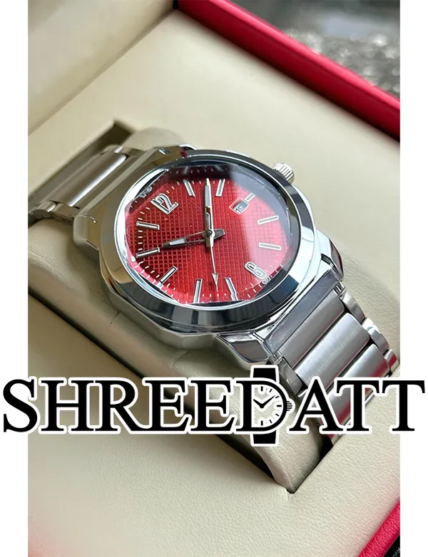 Silver_Metal_Analog_Watch_For_Everyday_Wear