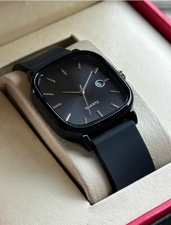 Black_Square_Dial_Quartz_Watch_for_Men_And_Men