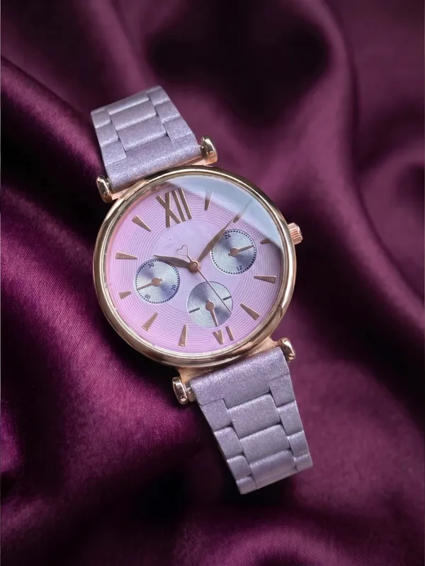 Pink_Metal_Analog_Wristwatch_for_Women