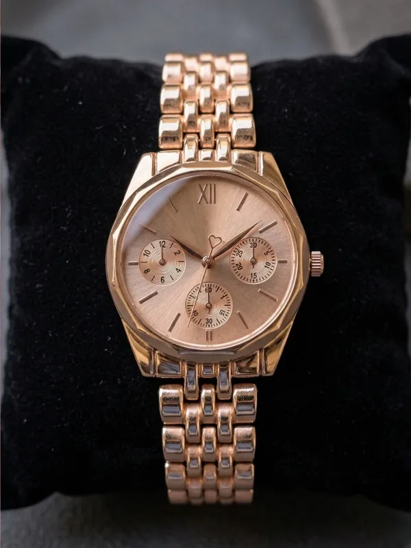 Rose_Gold_Metal_Analog_Watch_for_Women