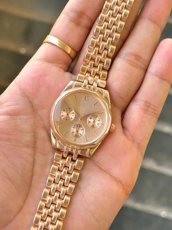 Rose_Gold_Metal_Analog_Watch_for_Women