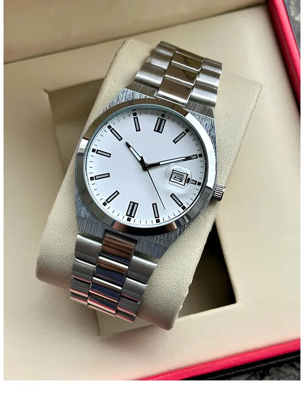 Silver_Metal_Analog_Watch_for_Men