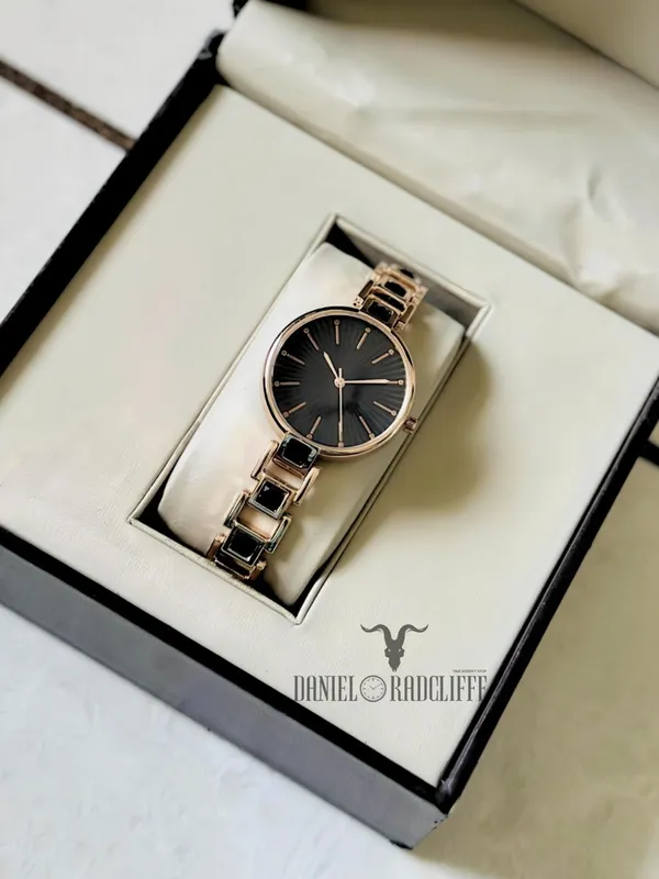 Gold_Tone_Analog_Watch_for_Women